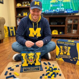 Michigan Wolverines 130Th Anniversary Building Set