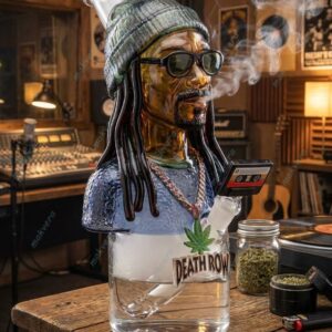 Snoop Dogg Glass Bong 2
