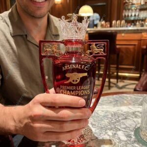 Arsenal FC Premier League Champions 2025 2026 Victoria Concordia Crescit Whiskey Bottle 2